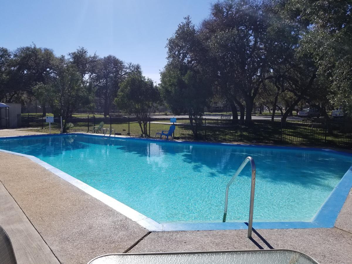 The Lodge At Cypress Falls Wimberley Εξωτερικό φωτογραφία