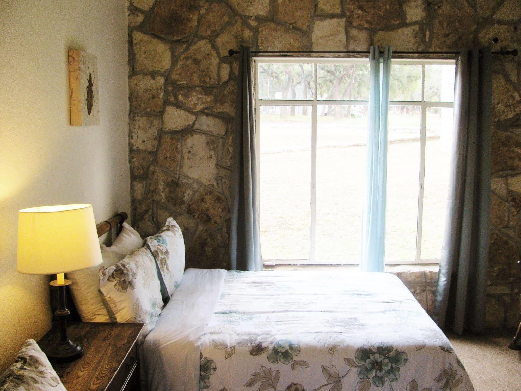 The Lodge At Cypress Falls Wimberley Εξωτερικό φωτογραφία