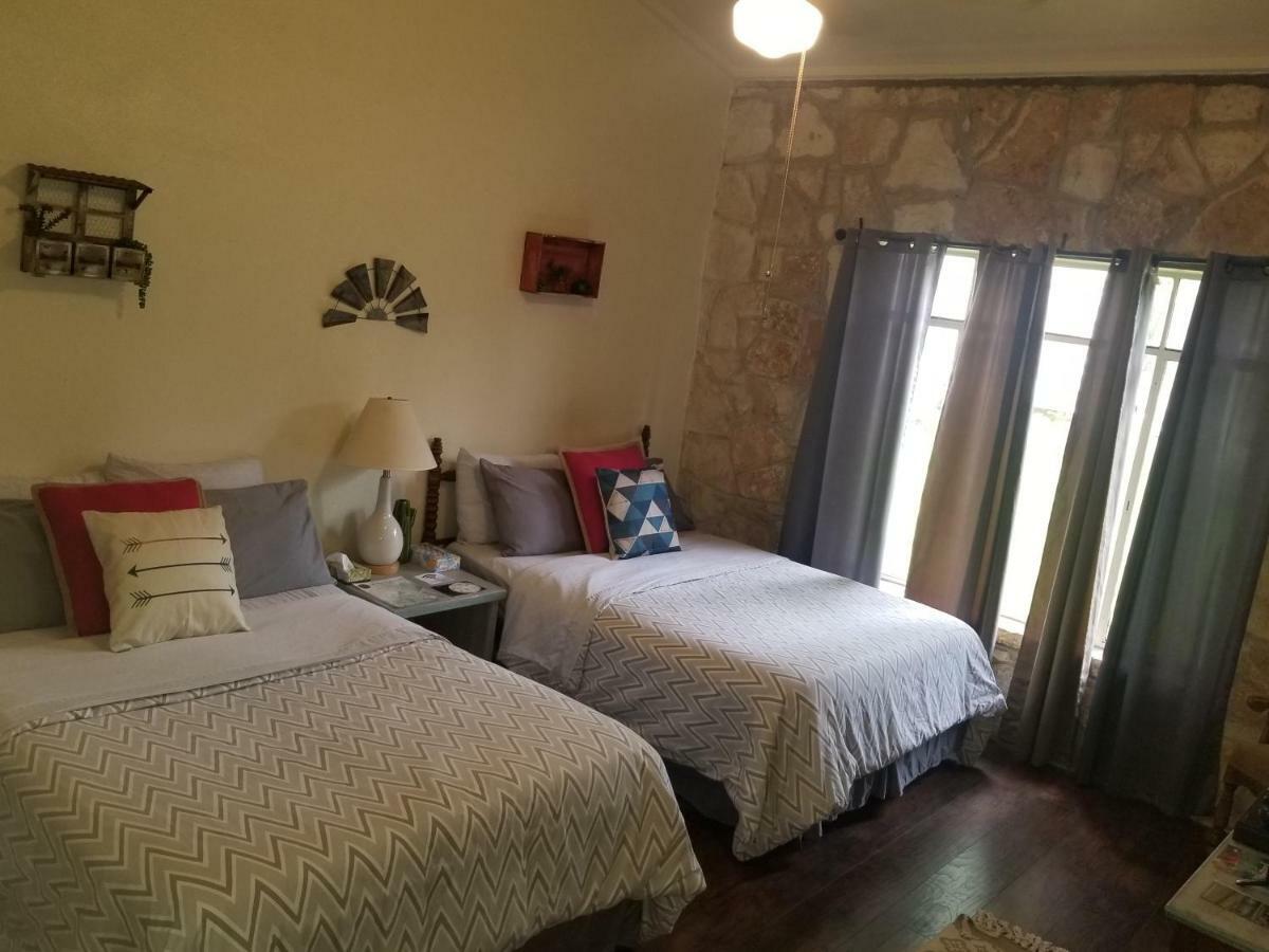 The Lodge At Cypress Falls Wimberley Εξωτερικό φωτογραφία